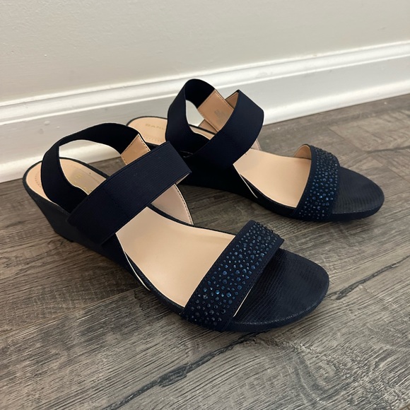 Bandolino Navy Blue Dress Sandals Size 9 - Picture 2 of 5